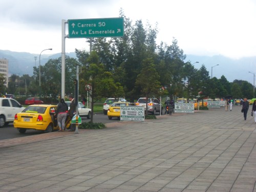 Necesidad de áreas de servicio en los centros comerciales. En la imagen, el Centro Comercial La Gran Estación en Bogotá. (Foto: Guillermo Camacho-Cabrera)