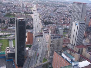 Panorámica de la Calle 26 por Centro Internacional en Bogotá (Foto: Guillermo Camacho-Cabrera)